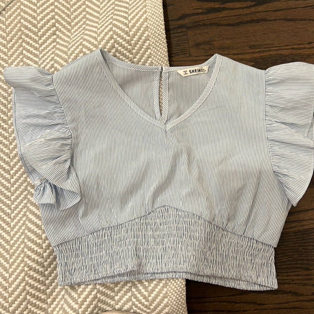 Blue crop top